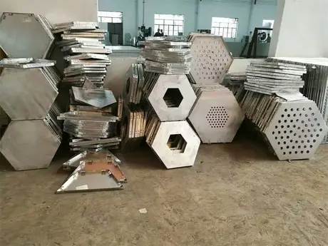 Panneaux pleins en aluminium prix bas en gros