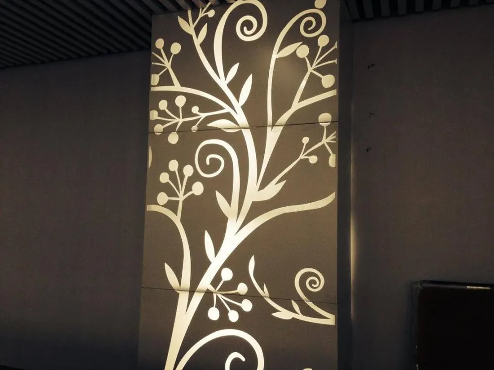 Panneaux de perçage super résistants en aluminium panneau extérieur en aluminium perforé — Foshan Qi Aluminum Decorative Materials Co. Ltd