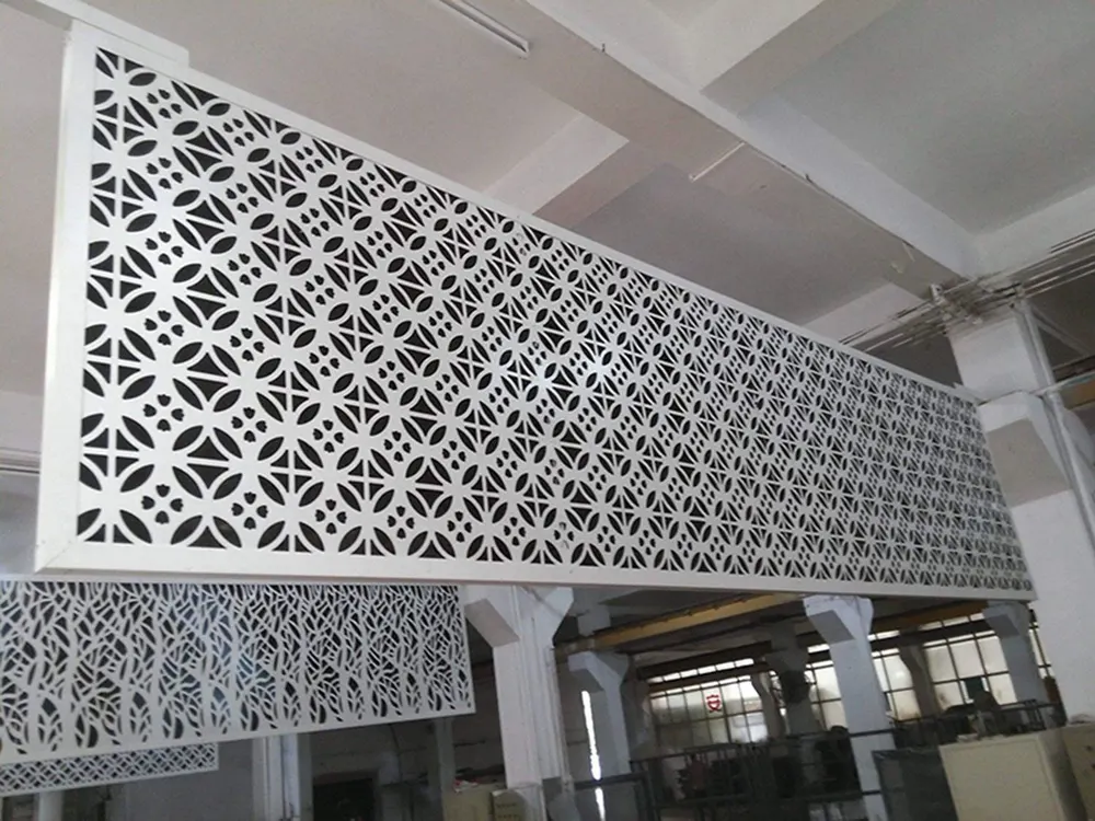 Panneau de revêtement mural décoratif en aluminium perforé 3D — Foshan Qi Aluminum Decorative Materials Co. Ltd
