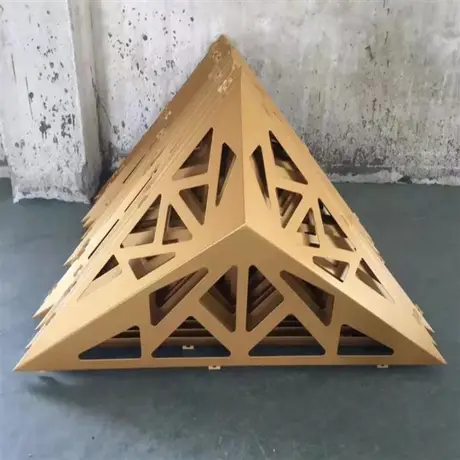 Panneaux de revêtement architectural en aluminium perforé pour façade mur extérieur