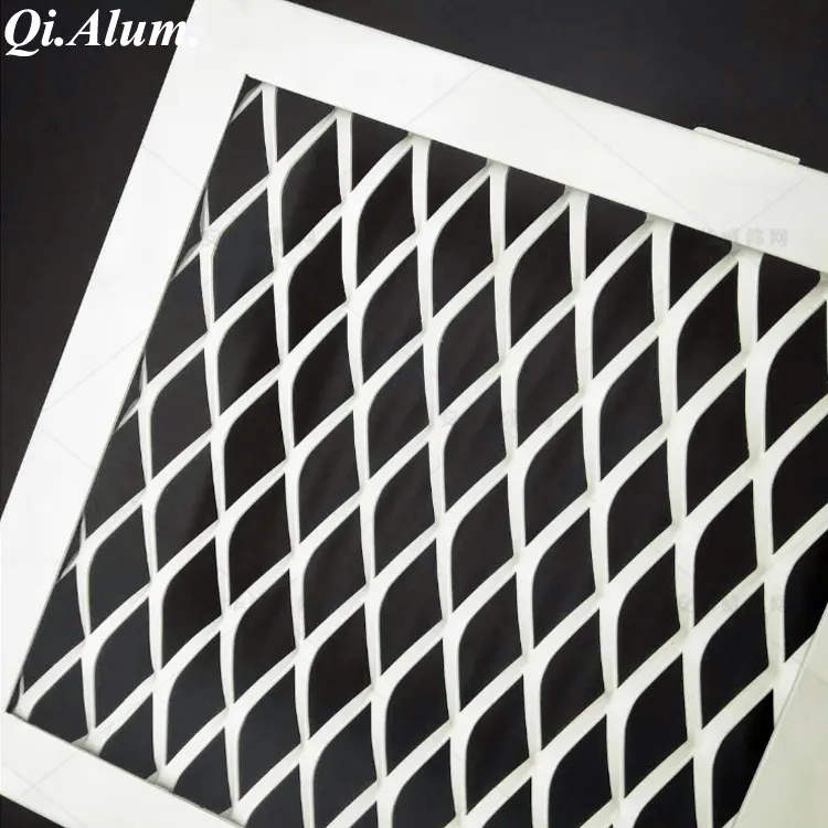 Panneaux en maille métallique pour façade en aluminium, vente chaude 2020 — Foshan Qi Aluminum Decorative Materials Co., Ltd