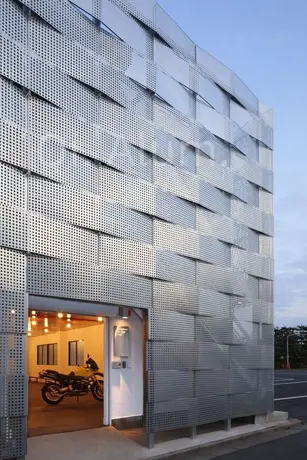 Panneaux de façade, architecture moderne, panneau plein en aluminium perforé décoratif extérieur