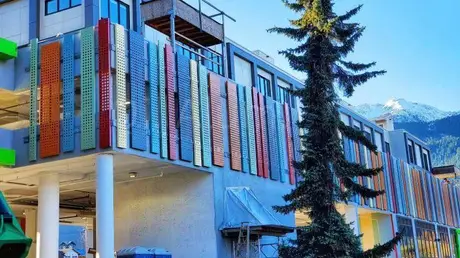 Panneau en aluminium perforé à découpe laser pour rideau métallique, décoration extérieure en métal, façade artistique de haute qualité, vue 3
