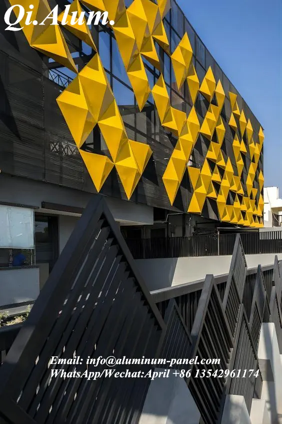 Panneau mural décoratif 3D en aluminium anti-bruit pour façade — Foshan Qi Aluminum Decorative Materials Co. Ltd