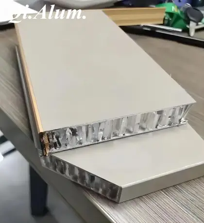 Noyau de panneau en aluminium nid d'abeille de haute qualité