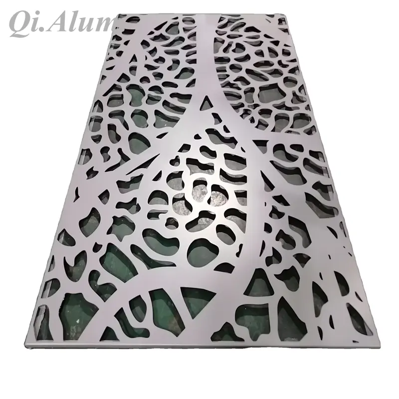 Panneaux métalliques décoratifs découpés au laser, écrans pour jardin ou cour — Foshan Qi Aluminum Decorative Materials Co. Ltd